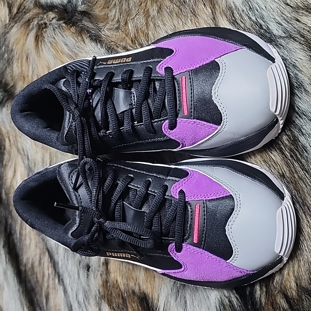 Puma Sneakers - Picture 2 of 4